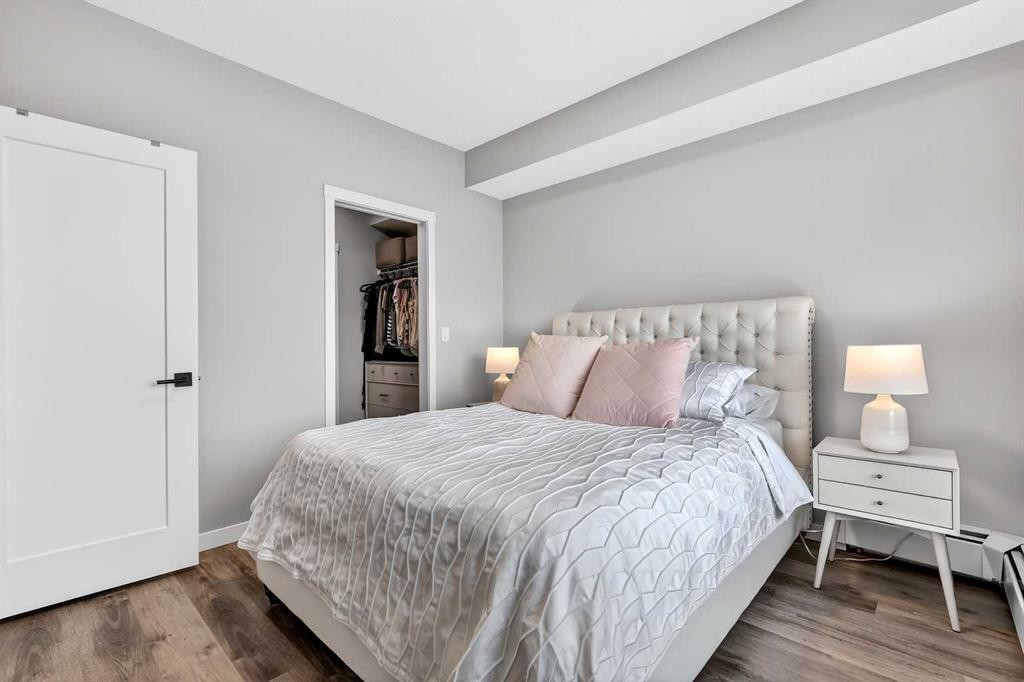 401-150 Shawnee Square Sw, Calgary, AB - Indoor Photo Showing Bedroom