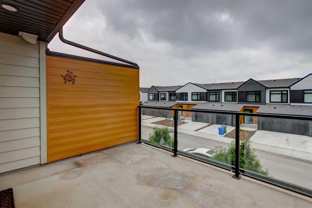8524 21 Avenue Se, Calgary, AB - Outdoor With Exterior