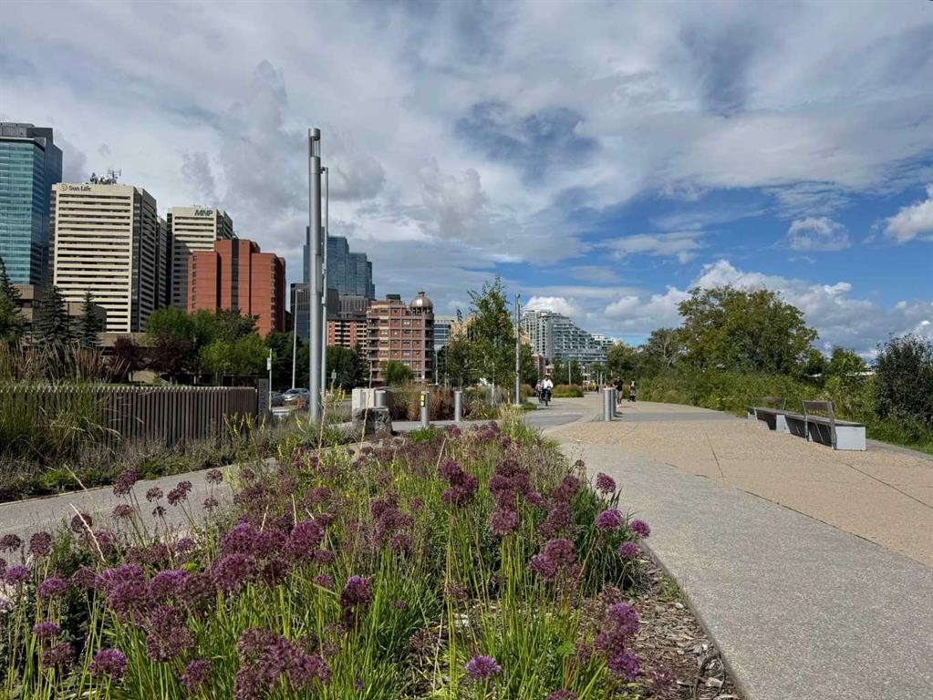 343-333 Riverfront Avenue Se, Calgary, AB - Outdoor With View