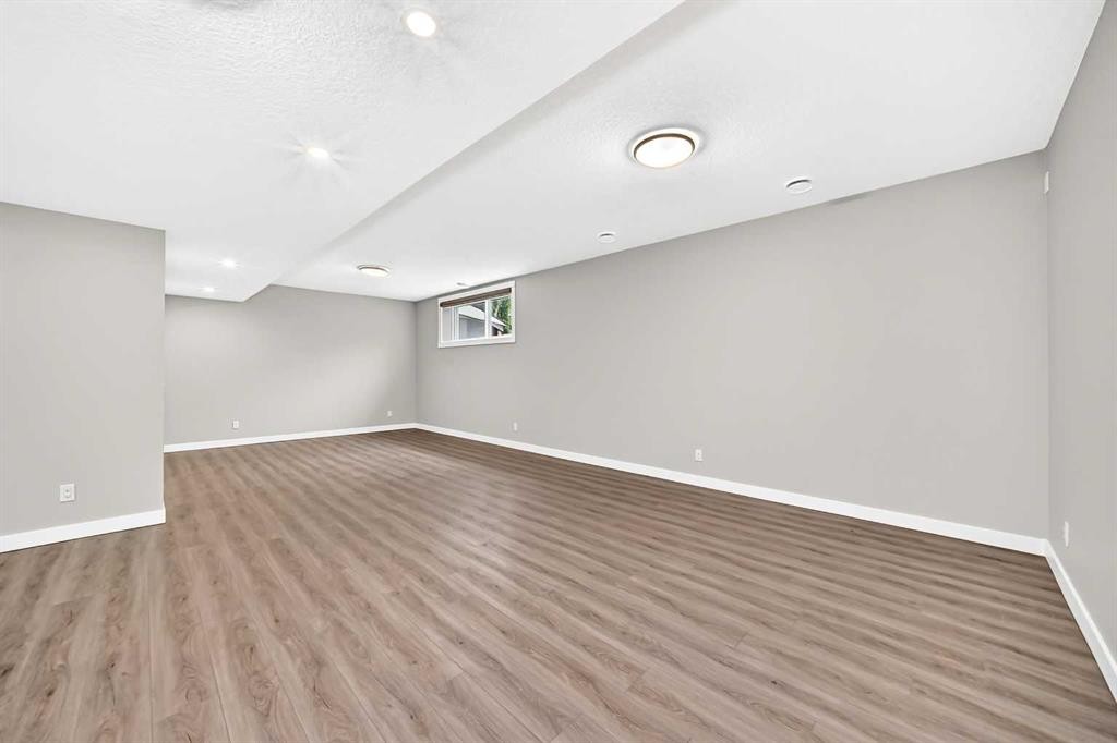 143 Stonemere Green, Chestermere, AB - Indoor Photo Showing Other Room