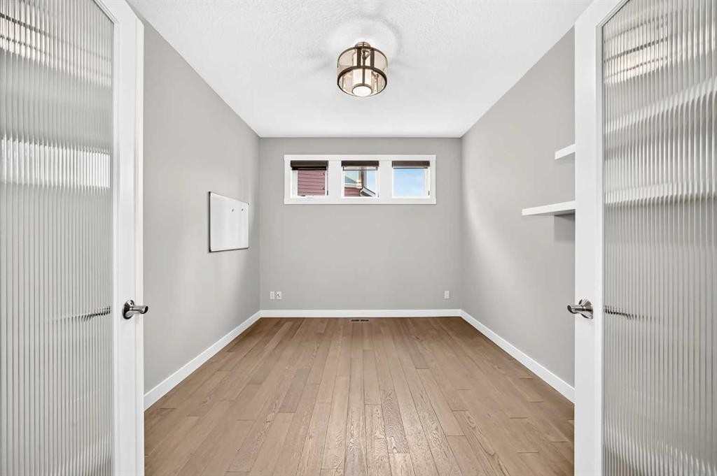 143 Stonemere Green, Chestermere, AB - Indoor Photo Showing Other Room