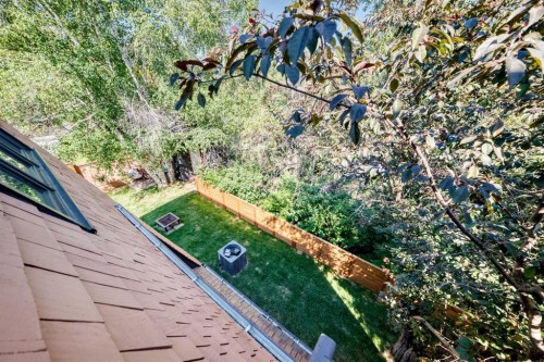 9120 48 Avenue Nw, Calgary, AB - Outdoor