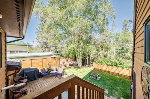 9120 48 Avenue Nw, Calgary, AB - Outdoor
