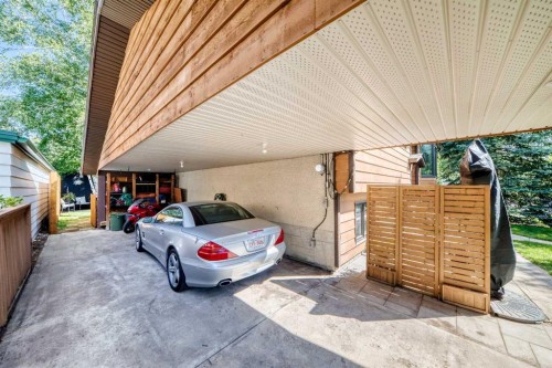 9120 48 Avenue Nw, Calgary, AB - Outdoor With Exterior