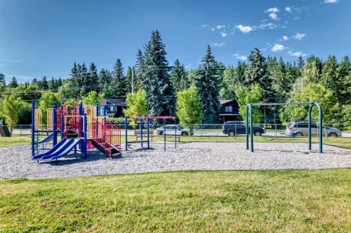 9120 48 Avenue Nw, Calgary, AB - Outdoor