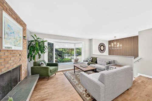 9120 48 Avenue Nw, Calgary, AB - Indoor With Fireplace