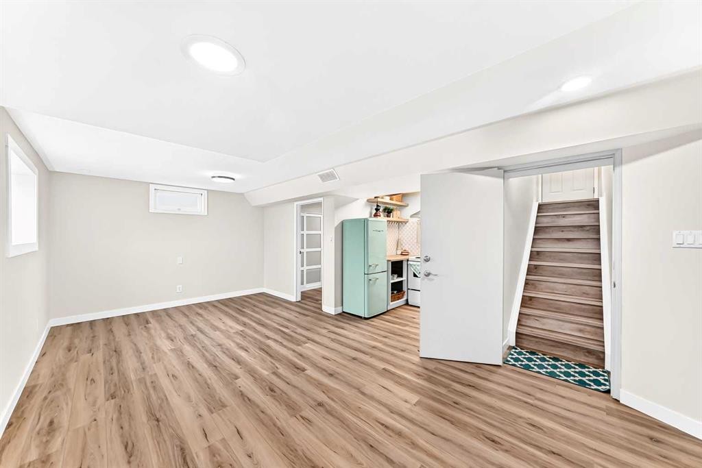 42 Rundlelawn Close Ne, Calgary, AB - Indoor
