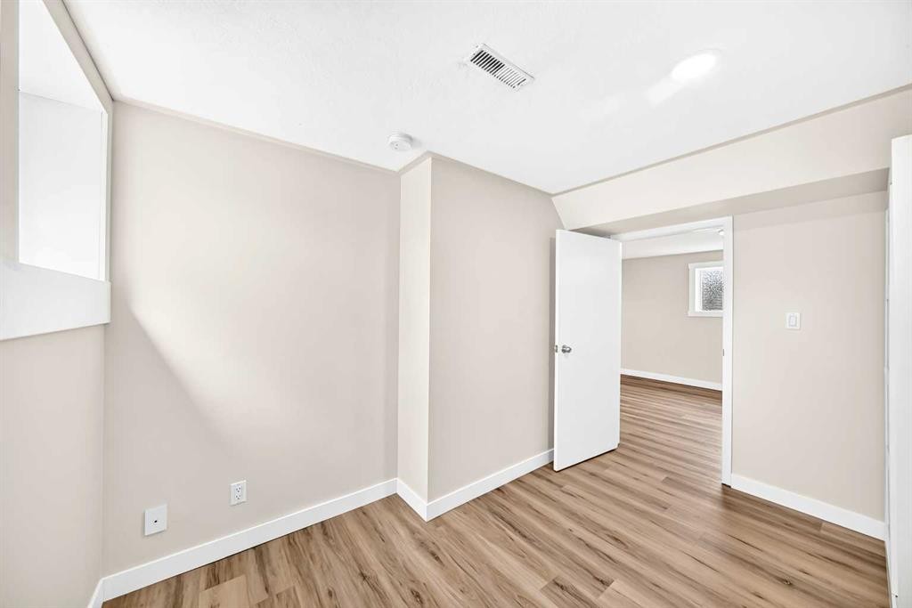 42 Rundlelawn Close Ne, Calgary, AB - Indoor Photo Showing Other Room