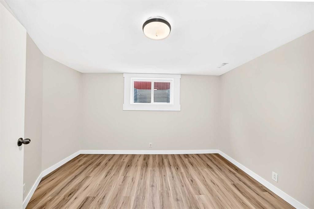 42 Rundlelawn Close Ne, Calgary, AB - Indoor Photo Showing Other Room