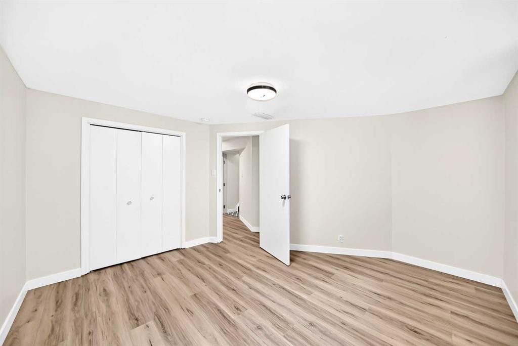 42 Rundlelawn Close Ne, Calgary, AB - Indoor Photo Showing Other Room