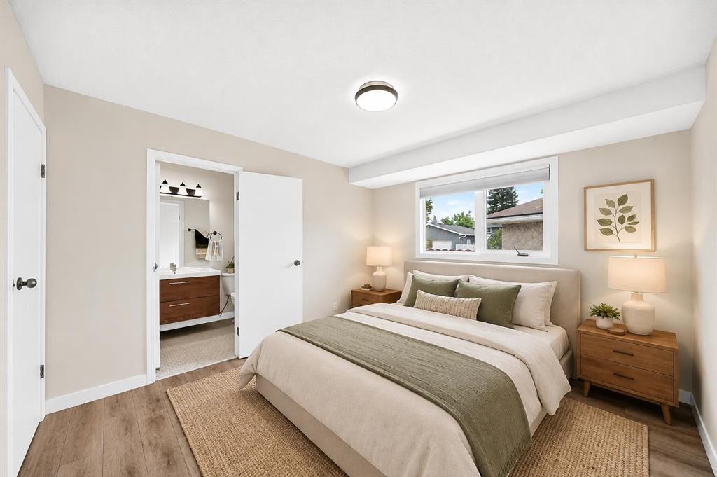 42 Rundlelawn Close Ne, Calgary, AB - Indoor Photo Showing Bedroom