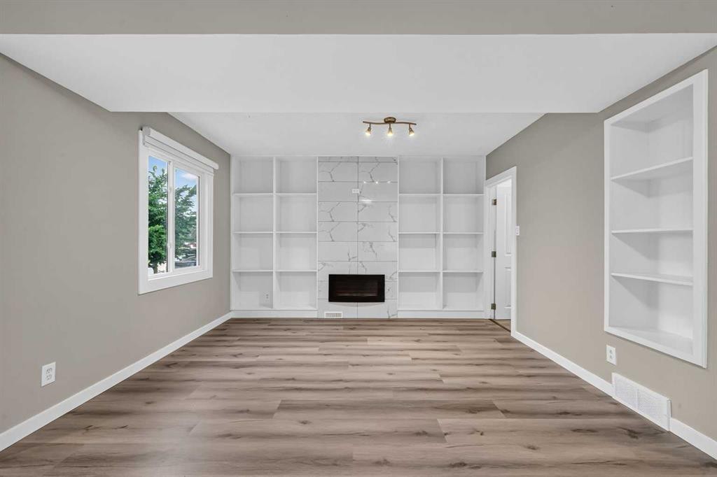 1608 3 Street Nw, Calgary, AB - Indoor Photo Showing Other Room With Fireplace