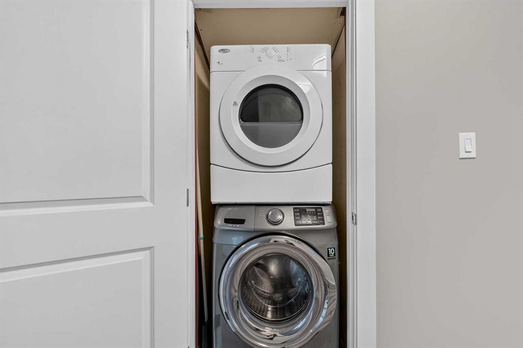 1608 3 Street Nw, Calgary, AB - Indoor Photo Showing Laundry Room