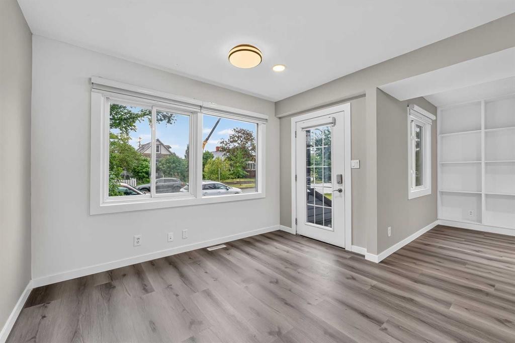 1608 3 Street Nw, Calgary, AB - Indoor Photo Showing Other Room