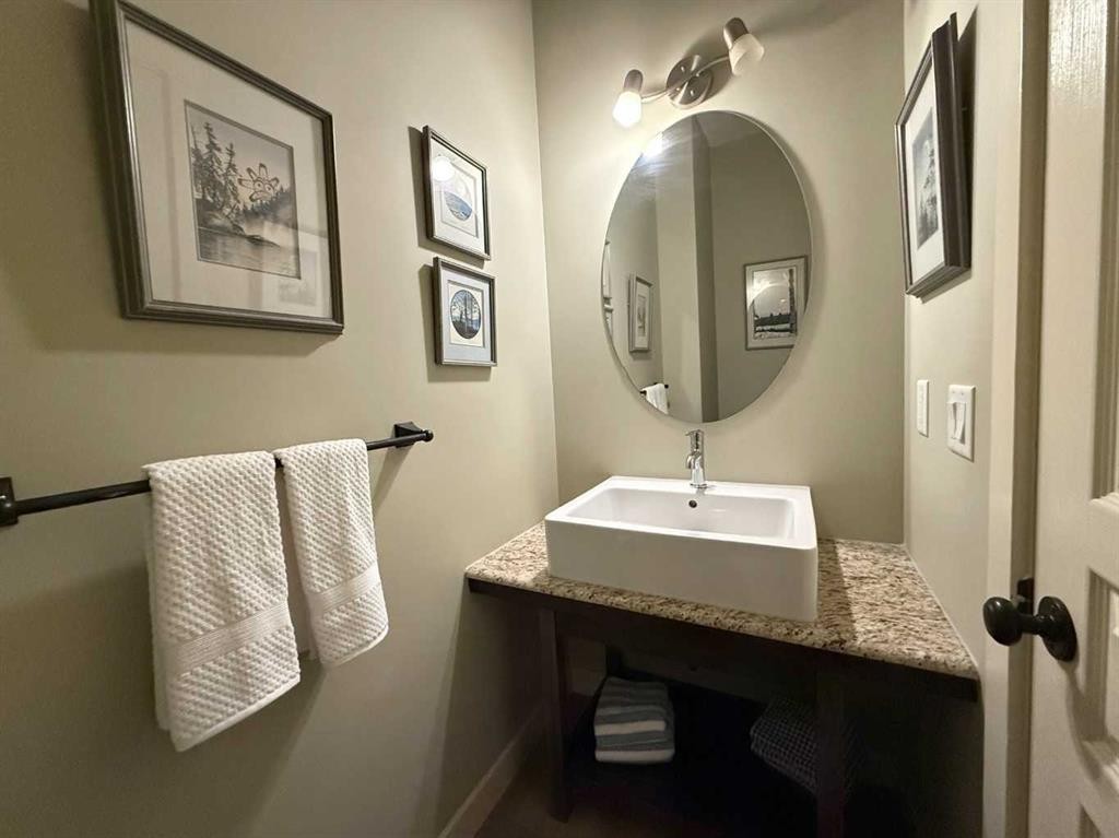93 Cranleigh Heath Se, Calgary, AB - Indoor Photo Showing Bathroom