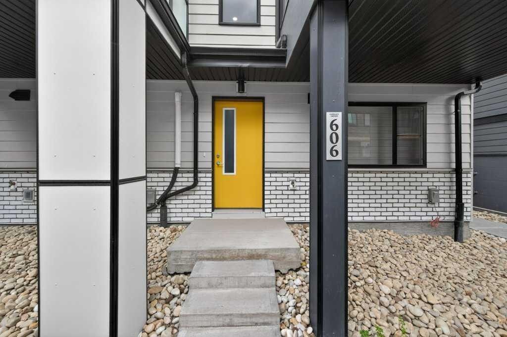 606-550 Seton Circle Se, Calgary, AB - Outdoor