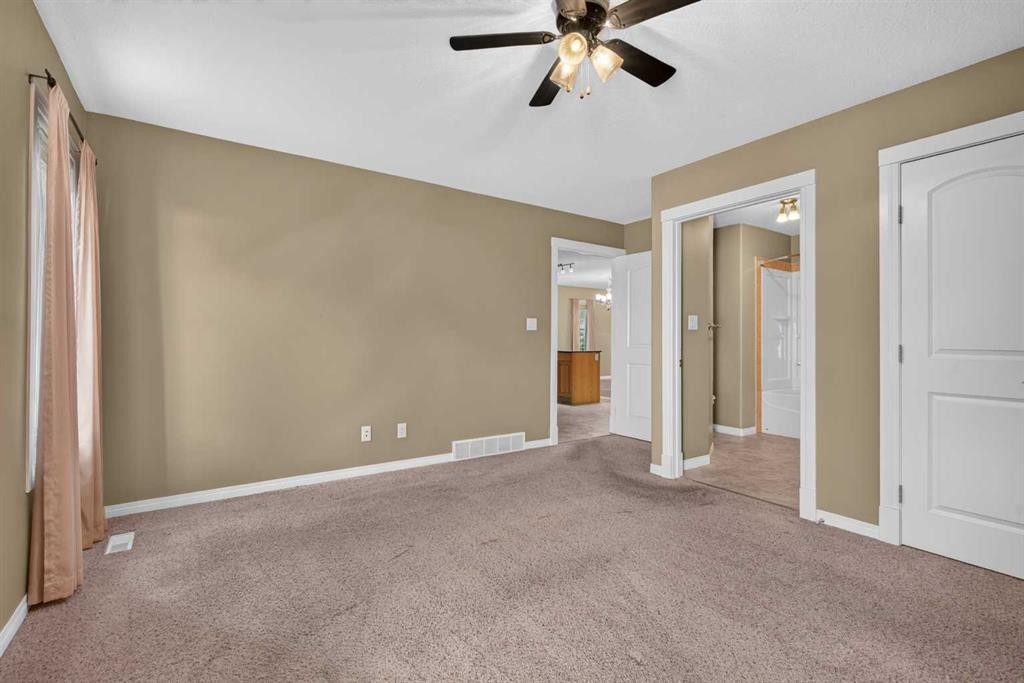 3-310 6 Avenue Ne, Three Hills, AB - Indoor Photo Showing Other Room