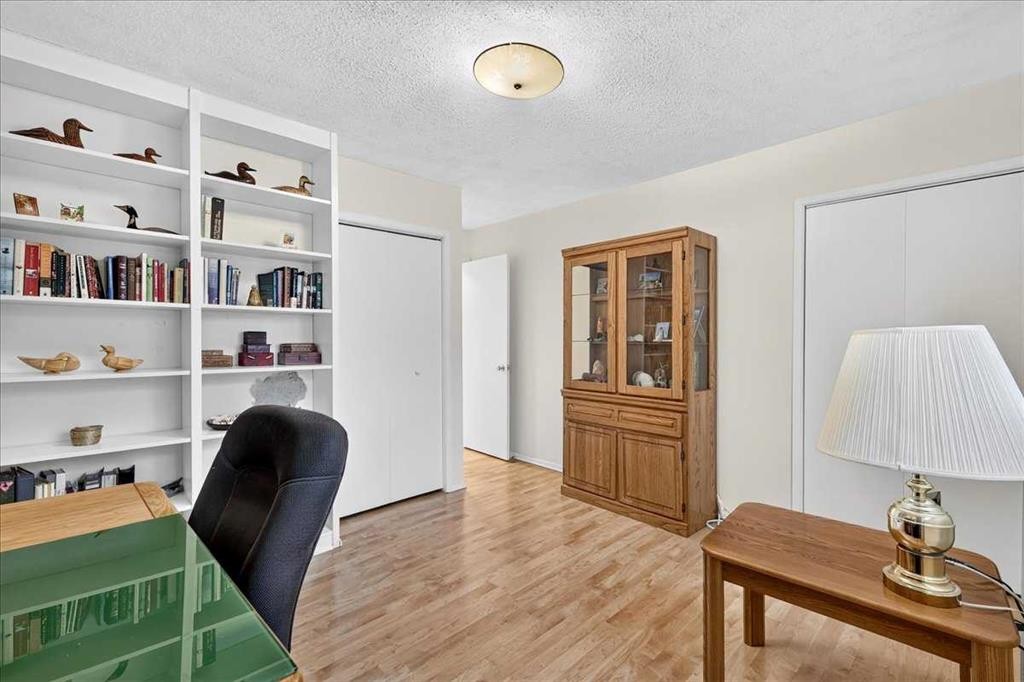 1707 107 Avenue Sw, Calgary, AB - Indoor Photo Showing Office