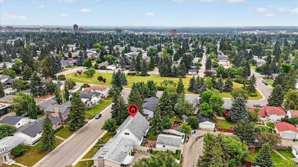 1707 107 Avenue Sw, Calgary, AB - Outdoor With View
