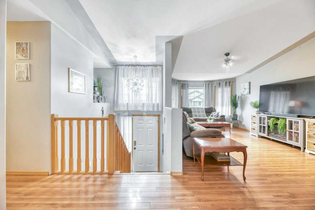 1907 Strathcona Terrace, Strathmore, AB - Indoor