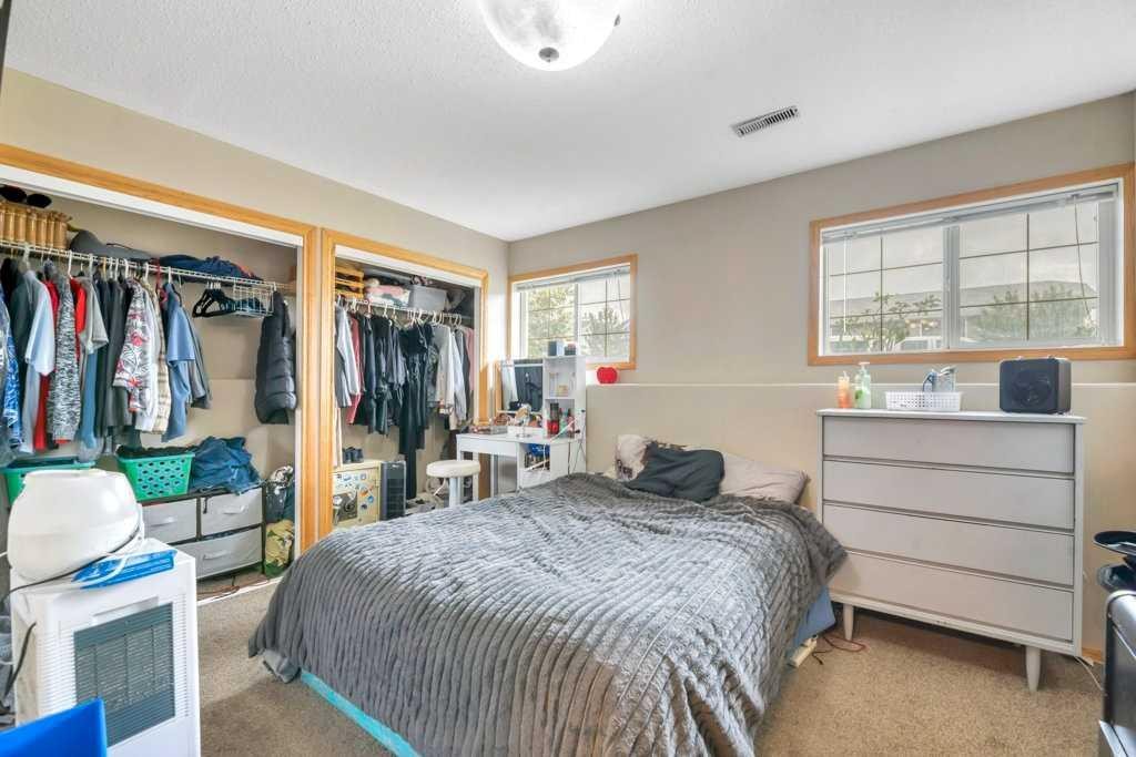 1907 Strathcona Terrace, Strathmore, AB - Indoor Photo Showing Bedroom