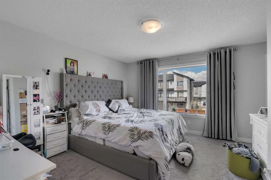 552 Redstone Drive Ne, Calgary, AB