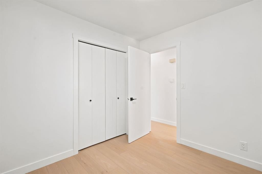 19 Mardale Crescent Ne, Calgary, AB - Indoor Photo Showing Other Room