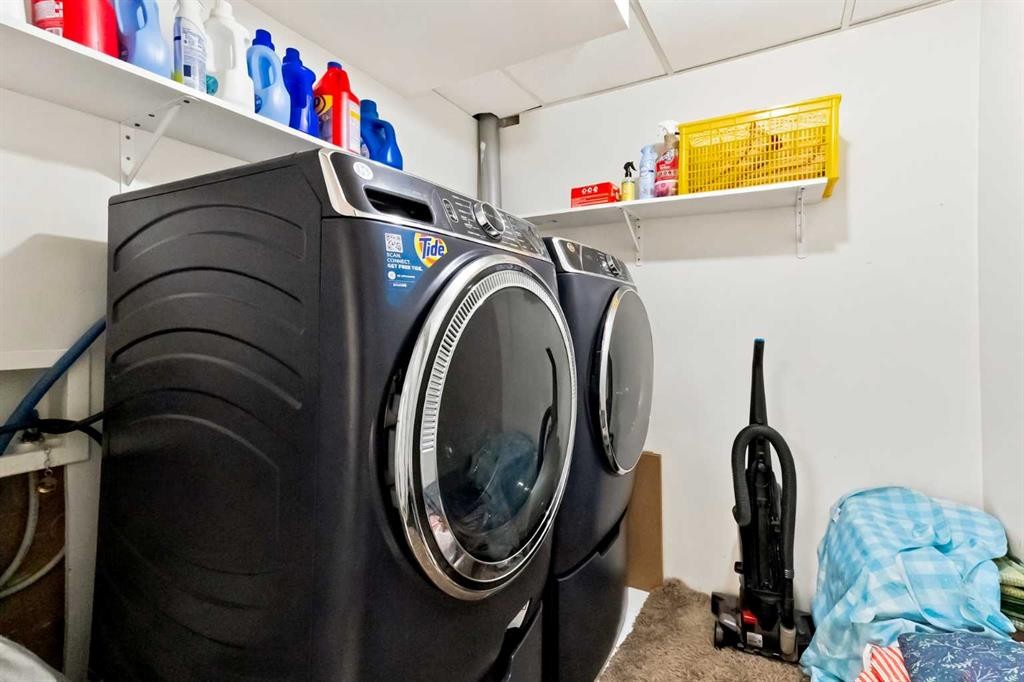 98 Panatella Hill Nw, Calgary, AB - Indoor Photo Showing Laundry Room