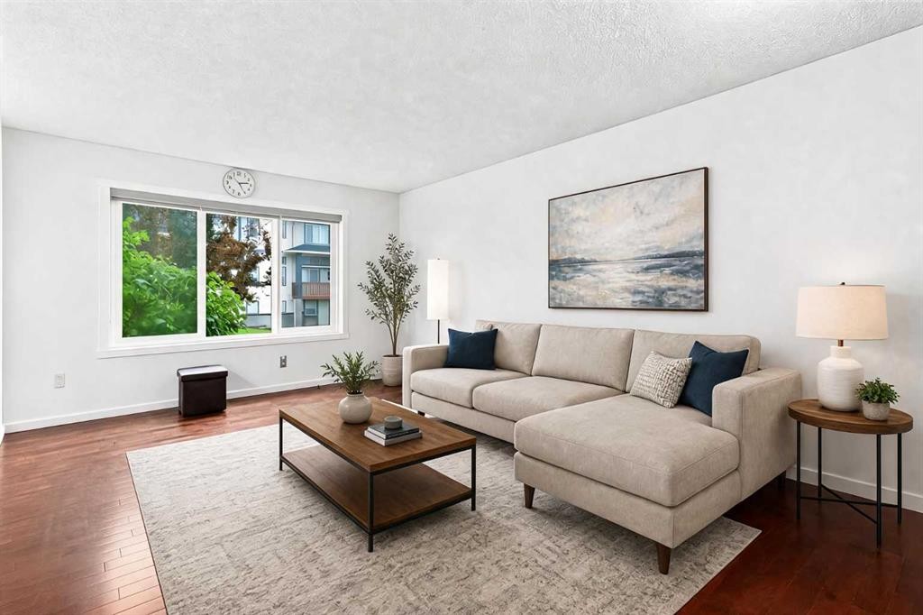 98 Panatella Hill Nw, Calgary, AB - Indoor Photo Showing Living Room