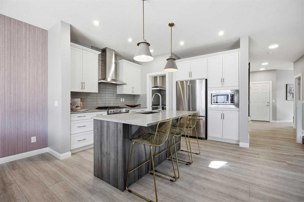 468 Dawson Circle, Chestermere, AB - Indoor Photo Showing Kitchen With Stainless Steel Kitchen With Upgraded Kitchen