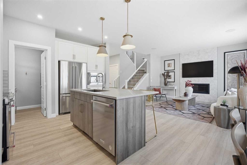 468 Dawson Circle, Chestermere, AB - Indoor Photo Showing Kitchen With Stainless Steel Kitchen With Upgraded Kitchen