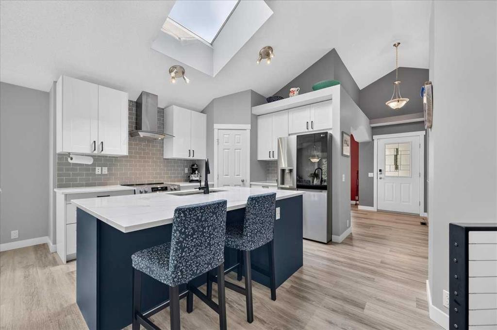 212 Cresthaven Place Sw, Calgary, AB - Indoor Photo Showing Kitchen With Stainless Steel Kitchen With Upgraded Kitchen