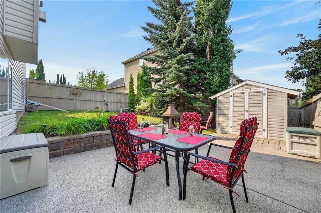 212 Cresthaven Place Sw, Calgary, AB - Outdoor With Deck Patio Veranda With Exterior