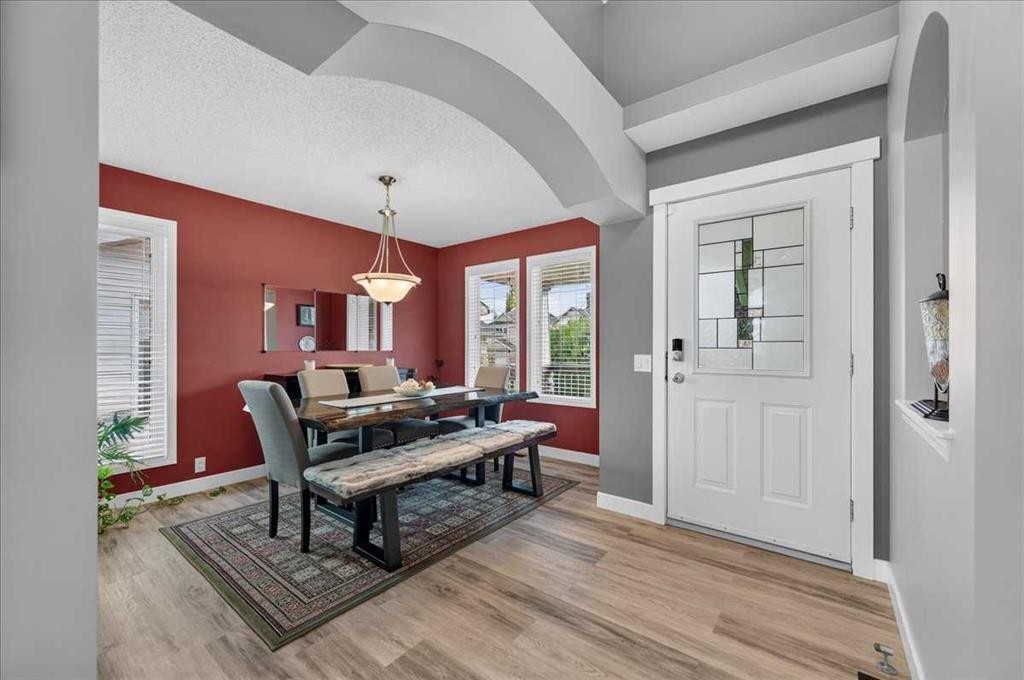 212 Cresthaven Place Sw, Calgary, AB - Indoor