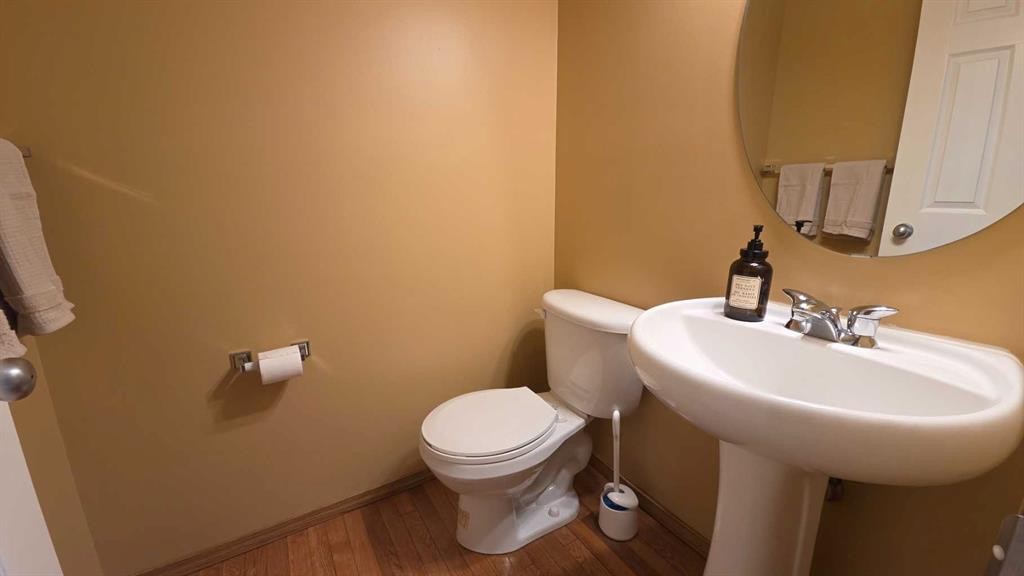210 Panamount Hill Nw, Calgary, AB - Indoor Photo Showing Bathroom