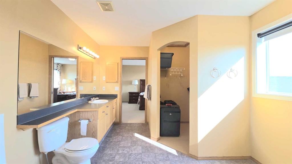 210 Panamount Hill Nw, Calgary, AB - Indoor