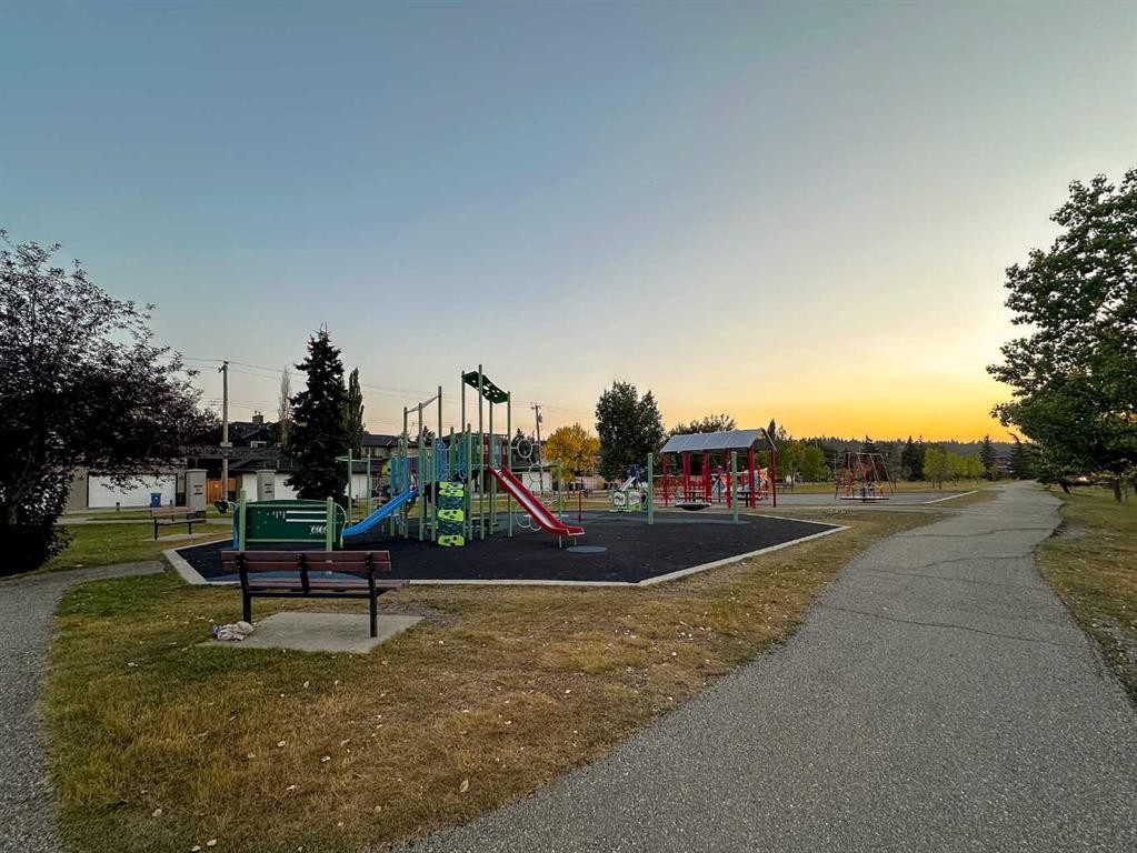 3307 7 Avenue Nw, Calgary, AB - Outdoor With View