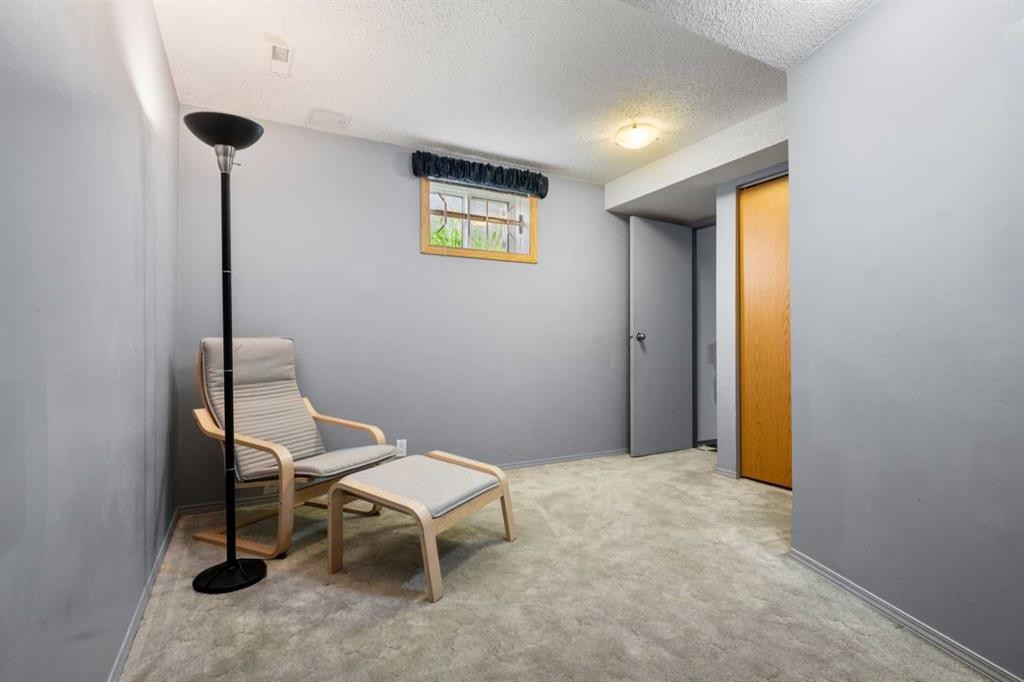 19 Macewan Meadow Crescent Nw, Calgary, AB - Indoor