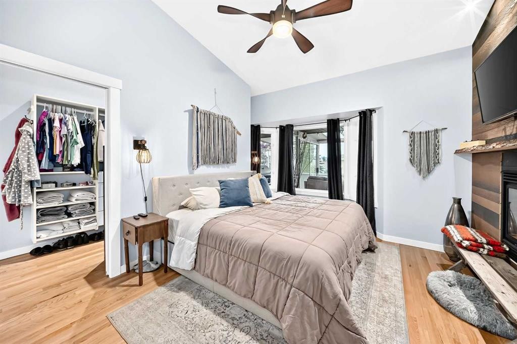 61 West Edge Road, Cochrane, AB - Indoor Photo Showing Bedroom