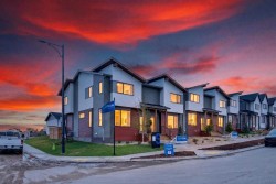 2077 Vantage Way SWAirdrie, AB T4B 5Y5