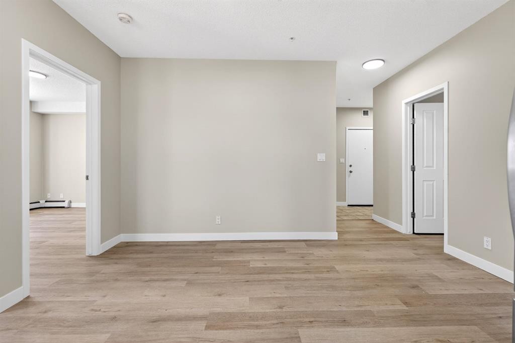 2102-333 Taravista Drive Ne, Calgary, AB - Indoor Photo Showing Other Room