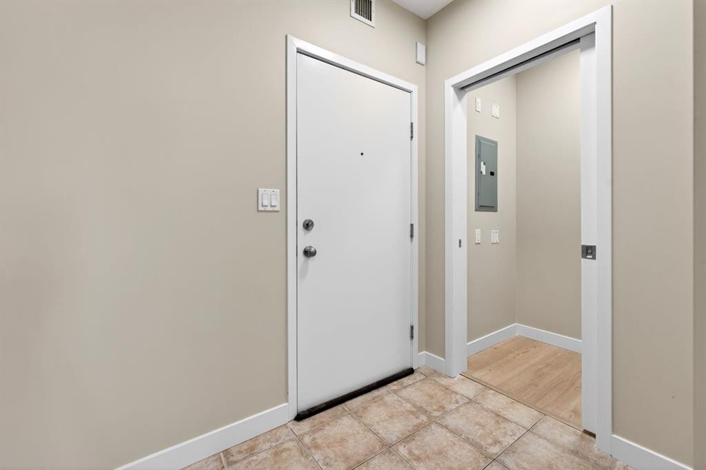 2102-333 Taravista Drive Ne, Calgary, AB - Indoor Photo Showing Other Room