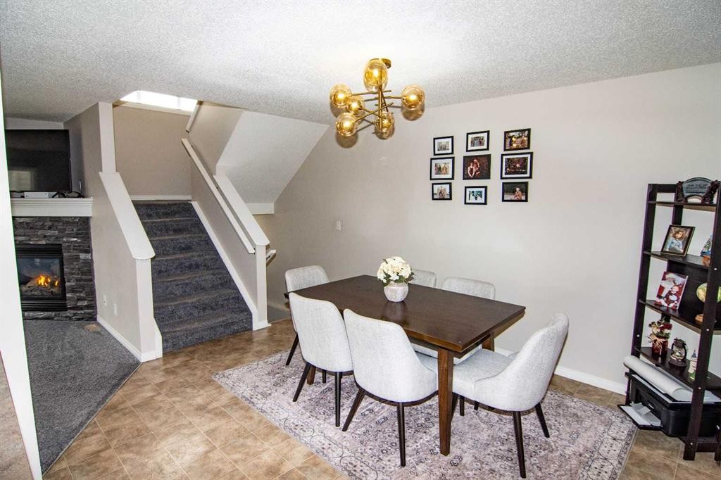 754 Luxstone Gate Sw, Airdrie, AB - Indoor Photo Showing Dining Room