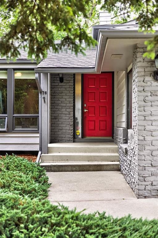 76 Deermoss Crescent Se, Calgary, AB - Outdoor