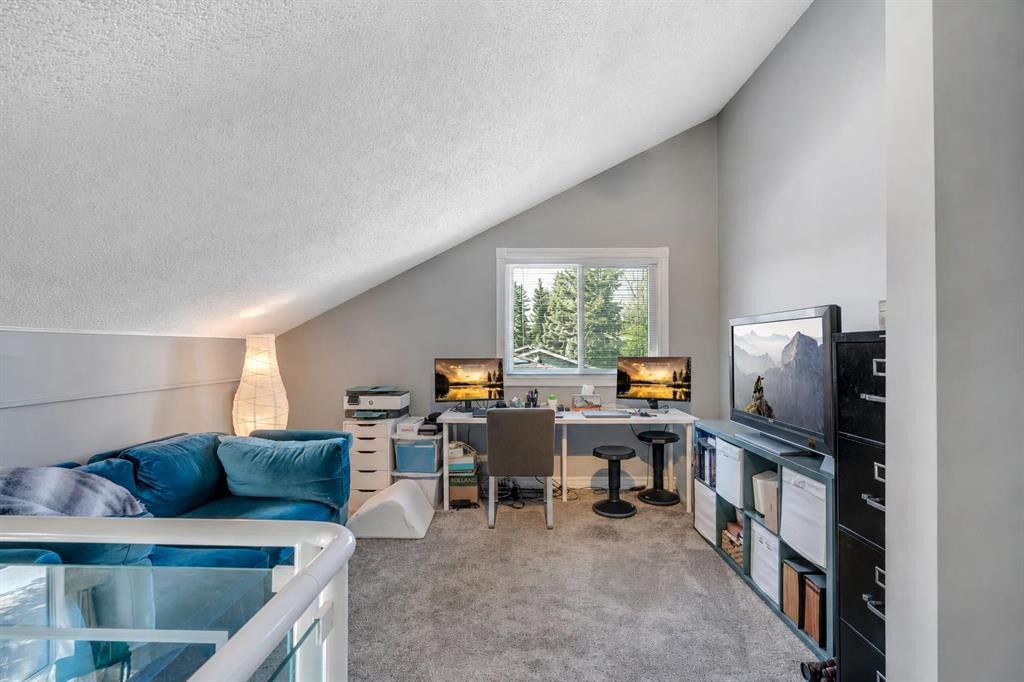 12 Oakvale Place Sw, Calgary, AB - Indoor