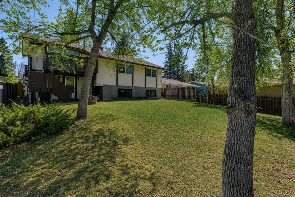 12 Oakvale Place Sw, Calgary, AB - Outdoor