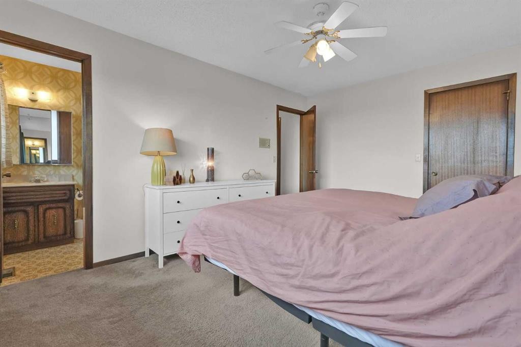 60 Beddington Drive Ne, Calgary, AB - Indoor Photo Showing Bedroom