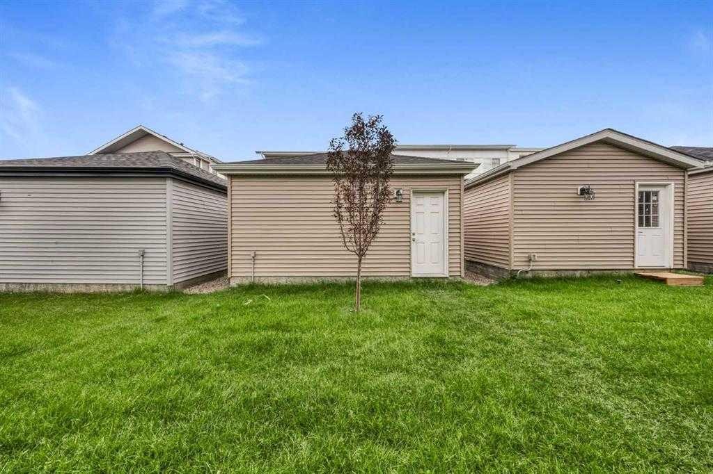 242 Carrington Gate Nw, Calgary, AB - Outdoor