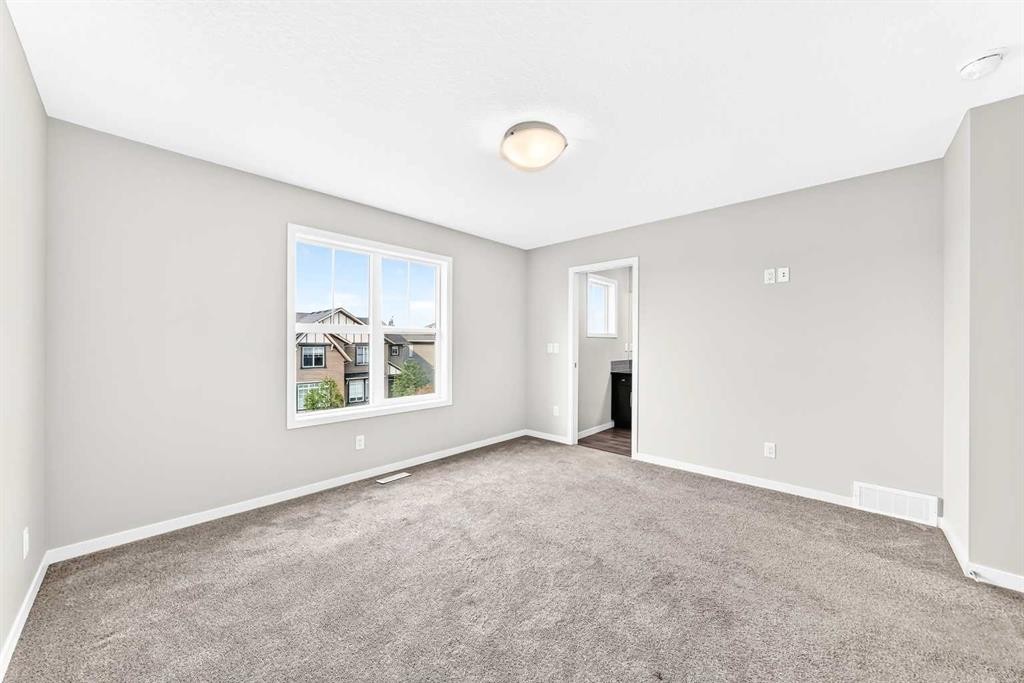 18 Willow Crescent, Okotoks, AB - Indoor Photo Showing Other Room