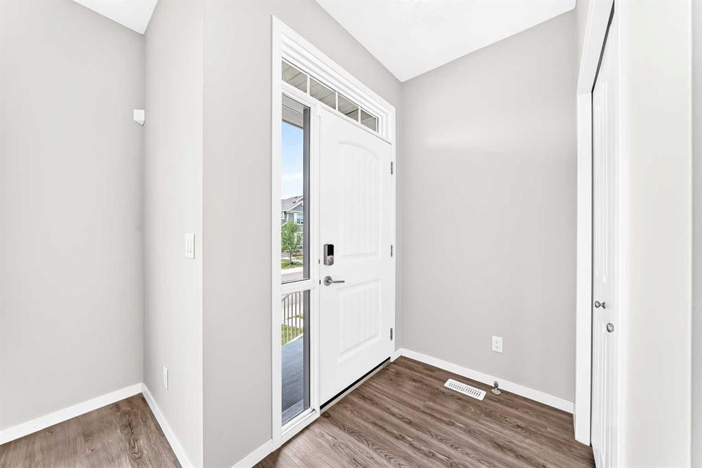 18 Willow Crescent, Okotoks, AB - Indoor Photo Showing Other Room